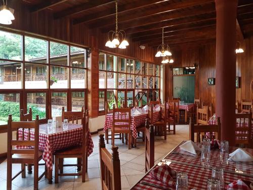 Imagen general del Hotel Dos Rios. Foto 4