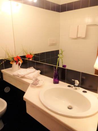 Imagen de la habitación del Hotel Dozza. Foto 8