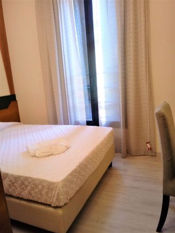 Imagen de la habitación del Hotel Dozza. Foto 10