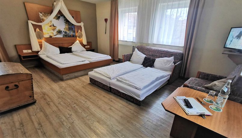 Imagen de la habitación del Hotel Drei Lilien, Werbach. Foto 9