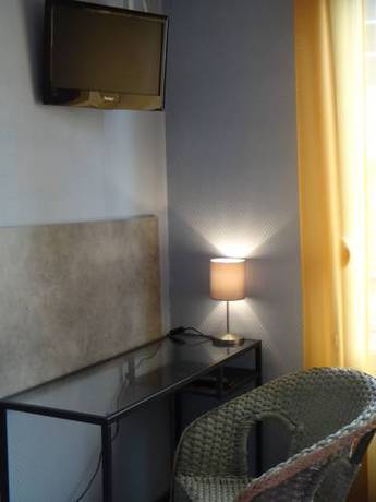 Imagen de la habitación del Hotel Du Centre - Restaurant Le P'tit Gourmet. Foto 9