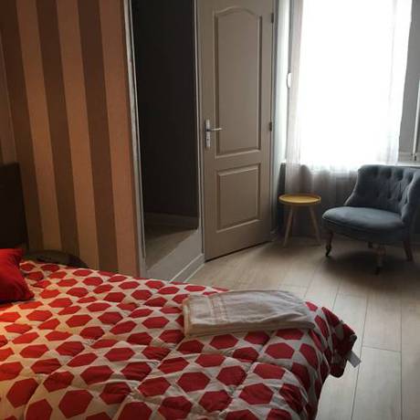 Imagen de la habitación del Hotel Du Centre - Restaurant Le P'tit Gourmet. Foto 13