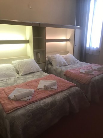 Imagen de la habitación del Hotel Du Gave. Foto 17