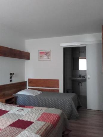 Imagen de la habitación del Hotel Du Jura. Foto 8