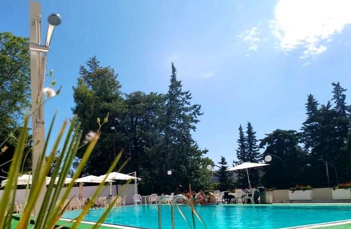 Imagen de la piscina del Hotel Du Parc, Atri. Foto 18