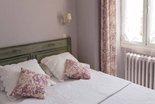 Imagen de la habitación del Hotel Du Parc, Montelimar. Foto 11