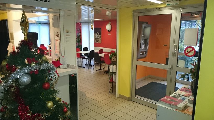 Imagen de los interiores del Hotel Du Triangle. Foto 15