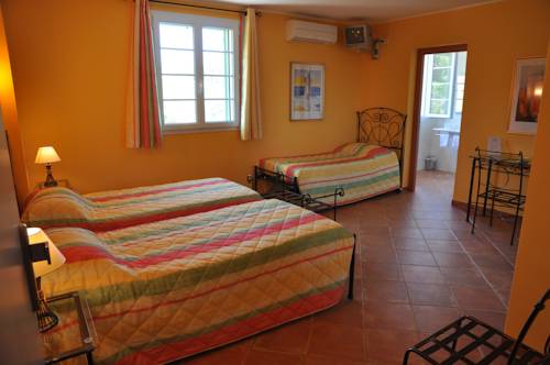 Imagen de la habitación del Hotel Du Vignoble. Foto 8