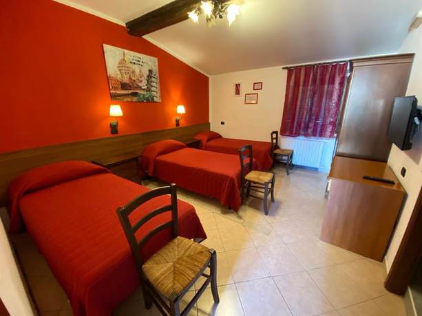 Imagen de la habitación del Hotel Duca di Tromello. Foto 3