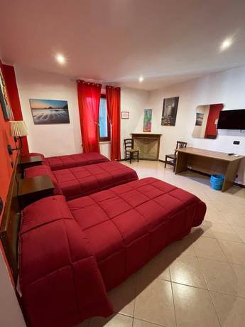 Imagen de la habitación del Hotel Duca di Tromello. Foto 10