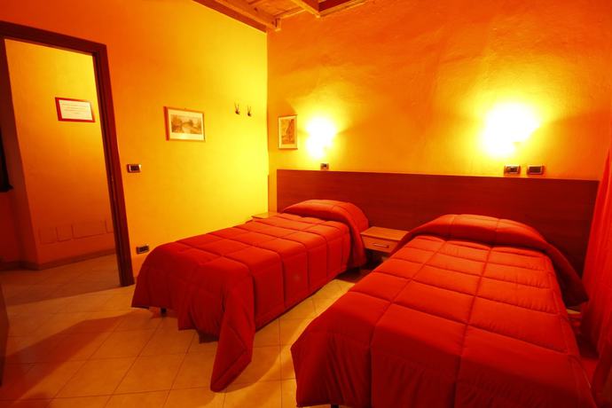 Imagen de la habitación del Hotel Duca di Tromello. Foto 15