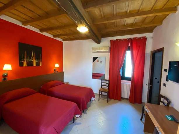 Imagen de la habitación del Hotel Duca di Tromello. Foto 18