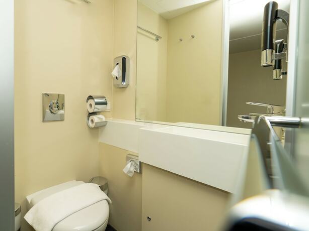 Imagen de la habitación del Hotel Düsseldorfer Hof. Foto 16