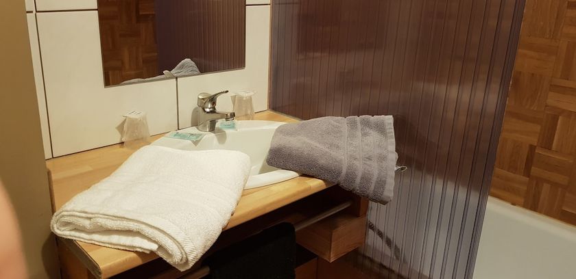 Imagen de la habitación del Hotel Eco Logis Bellevue Pyrénées. Foto 5