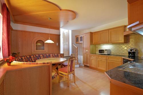 Imagen de la habitación del Hotel Edelweiss, Itter. Foto 8