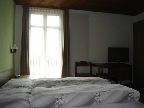 Imagen de la habitación del Hotel Eden Sisikon. Foto 6