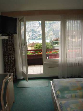 Imagen de la habitación del Hotel Eden Sisikon. Foto 10