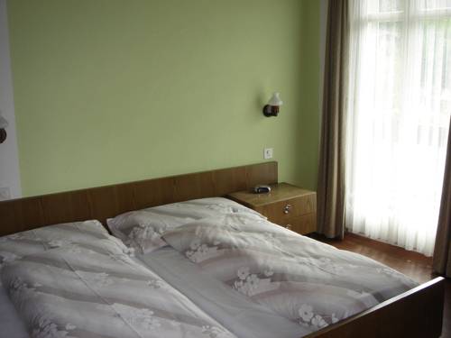 Imagen de la habitación del Hotel Eden Sisikon. Foto 11