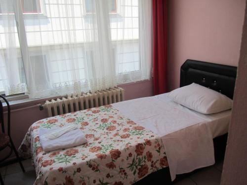 Imagen de la habitación del Hotel Efe. Foto 6