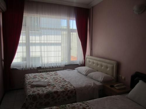 Imagen de la habitación del Hotel Efe. Foto 8