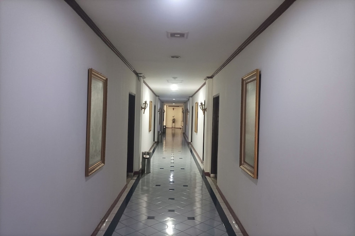 Imagen de los interiores del Hotel Efita. Foto 12