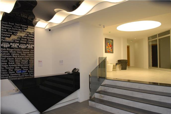 Imagen de los interiores del Hotel Egge. Foto 19