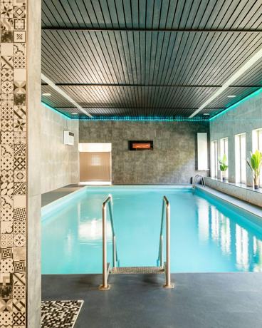 Imagen de la piscina del Hotel El Capitan. Foto 19