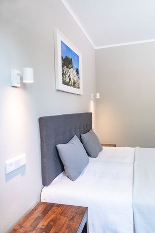 Imagen de la habitación del Hotel El Capitan. Foto 12