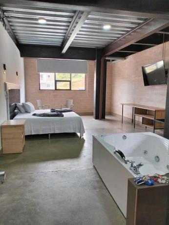 Imagen general del Hotel El Cordobes. Foto 2