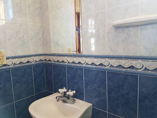 Imagen de la habitación del Hotel El Delfin. Foto 4