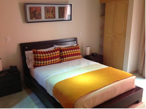 Imagen de la habitación del Hotel El Lago Inn, El Country. Foto 2