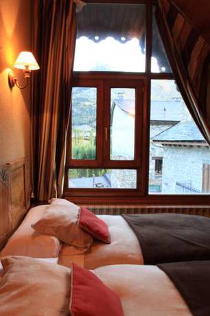 Imagen de la habitación del Hotel El Reyno. Foto 14