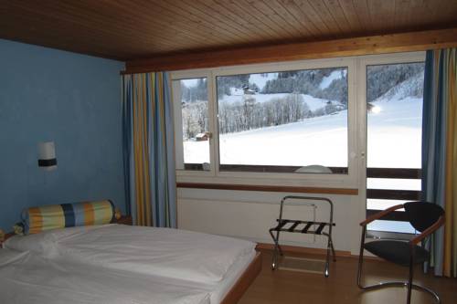 Imagen de la habitación del Hotel Elmer. Foto 11