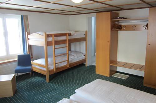 Imagen de la habitación del Hotel Elmer. Foto 16