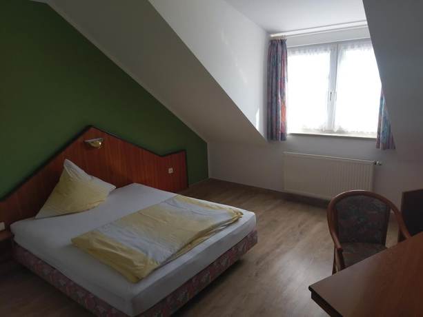 Imagen de la habitación del Hotel Elxleben. Foto 6