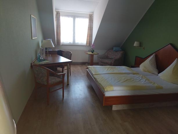 Imagen de la habitación del Hotel Elxleben. Foto 13