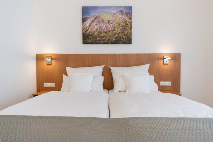 Imagen de la habitación del Hotel Elysee. Foto 6