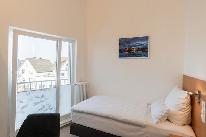 Imagen de la habitación del Hotel Elysee. Foto 15