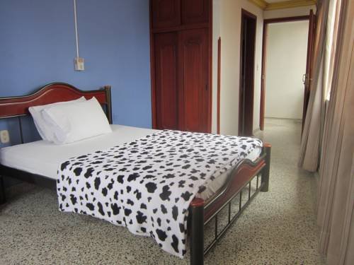 Imagen de la habitación del Hotel Embajador. Foto 1
