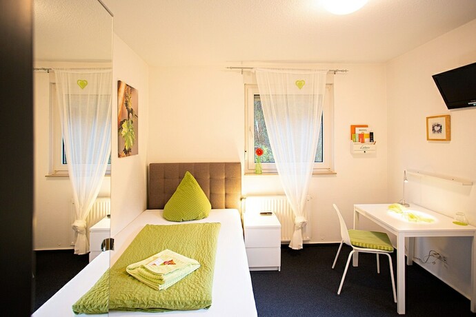 Imagen de la habitación del Hotel Emmerich. Foto 17