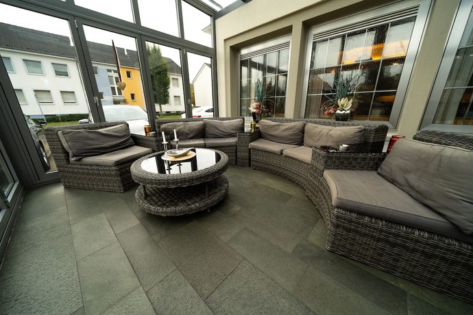 Imagen de los exteriores del Hotel Emshof. Foto 10