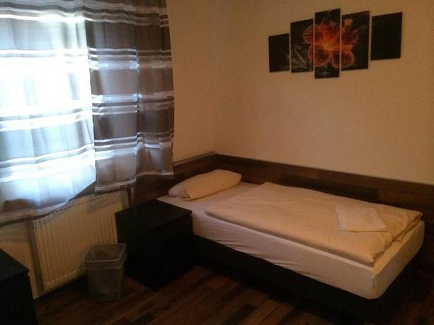 Imagen de la habitación del Hotel Engel. Foto 2