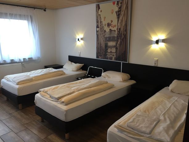 Imagen de la habitación del Hotel Engel. Foto 7