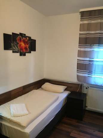 Imagen de la habitación del Hotel Engel. Foto 10