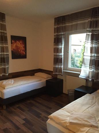 Imagen de la habitación del Hotel Engel. Foto 11