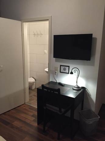 Imagen de la habitación del Hotel Engel. Foto 12