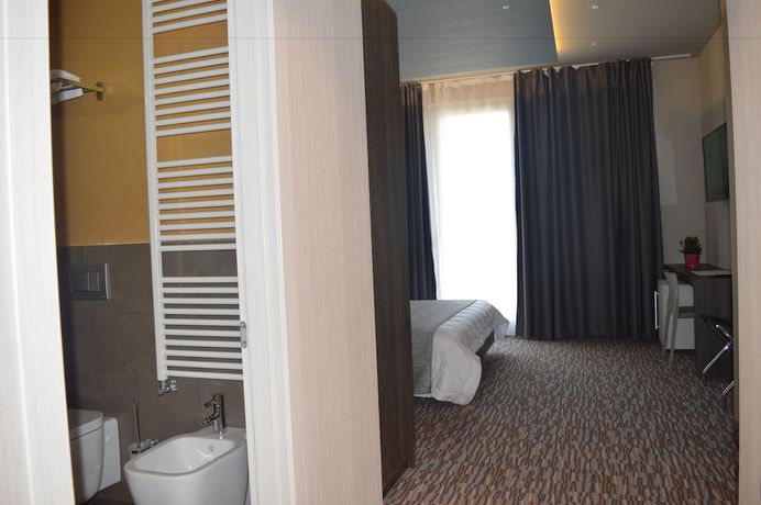 Imagen de la habitación del Hotel Enjoy. Foto 5