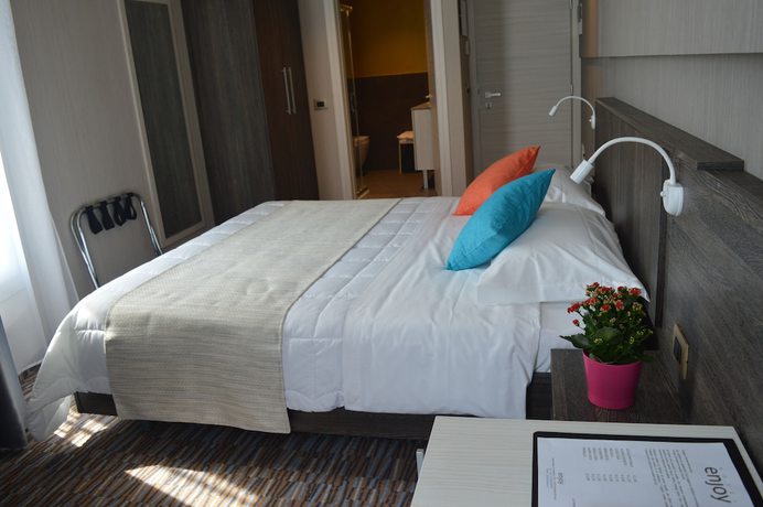 Imagen de la habitación del Hotel Enjoy. Foto 14