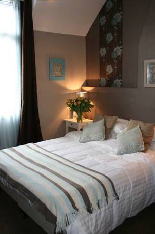 Imagen de la habitación del Hotel Equinoxe. Foto 15