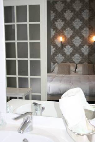 Imagen de la habitación del Hotel Equinoxe. Foto 16